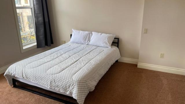 Апартаменты Market Place Living Стратфорд Экстерьер фото